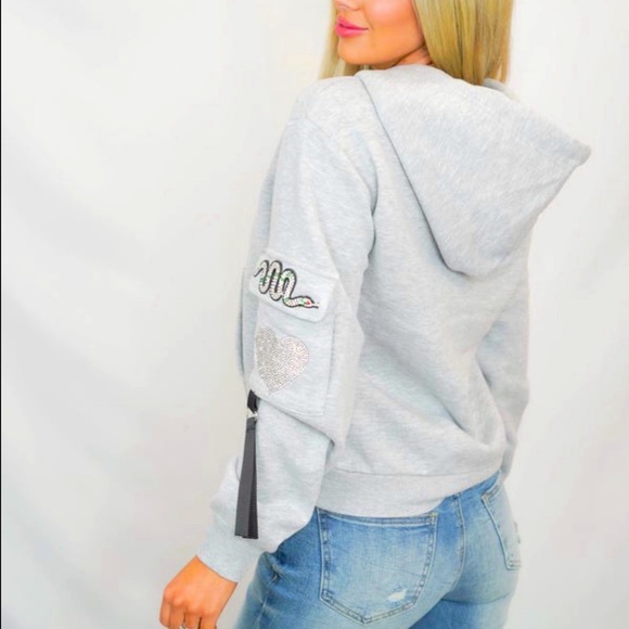 ☃️BOGO50%☃️🆕🐍EXPRESSED SOCIETY: GREY Pullover Hoodie w/Crystal Snake & Heart MED - Picture 16 of 17